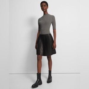 Theory - 100% Lamb Leather Pleated Mini Skirt - Size 2